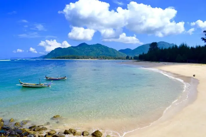 Lhoknga Beach, a Hidden Paradise in Amazing Aceh